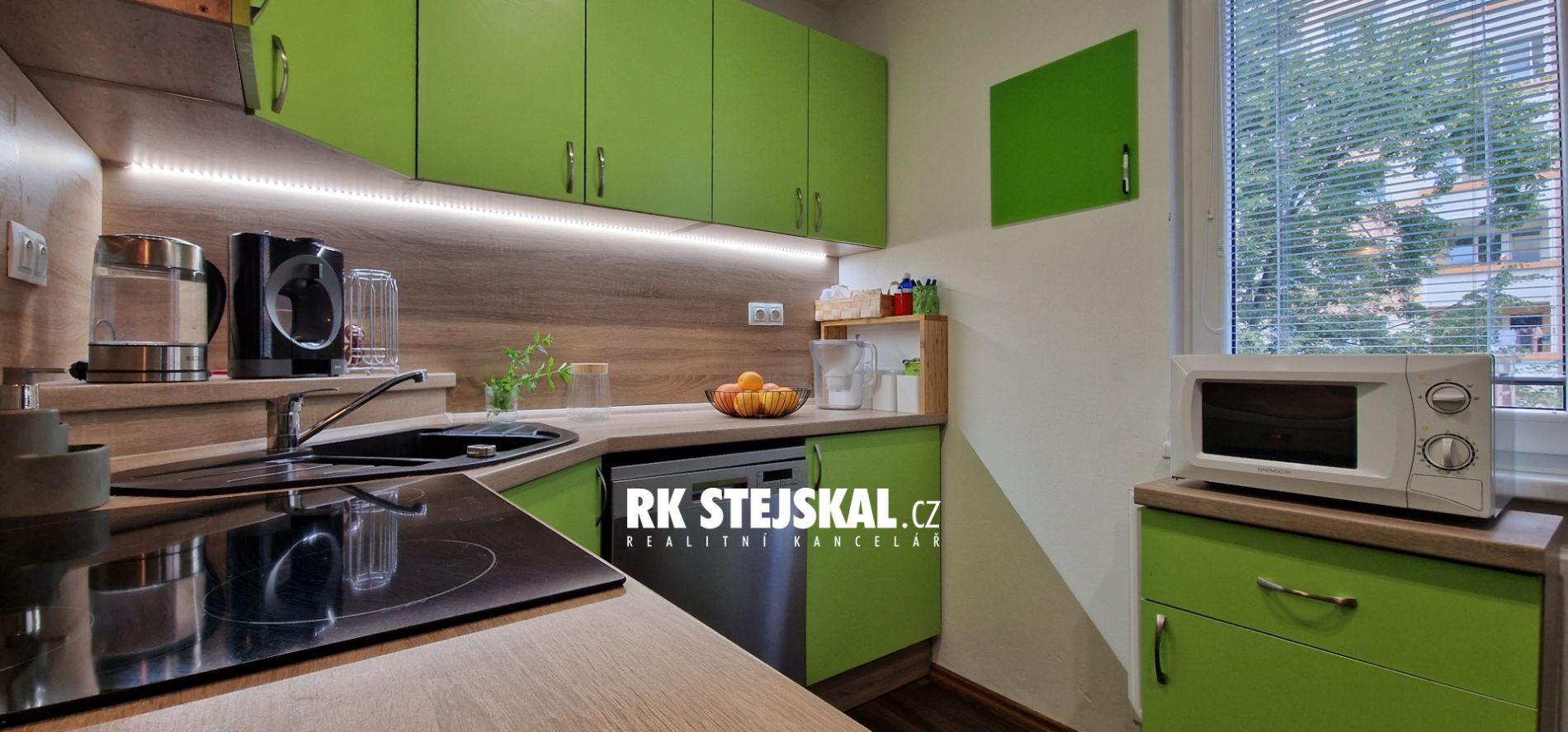 Prodej bytu 3+1 s lodžií, 78 m2 - Český Krumlov - Domoradice, obrázek č. 2