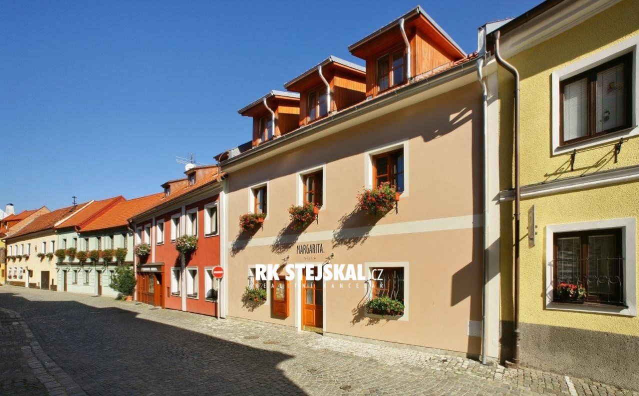 Prodej atraktivního domu se zavedeným  penzionem na ulici Rooseweltova, Horní Brána, v centru Č.Krum, obrázek č. 2