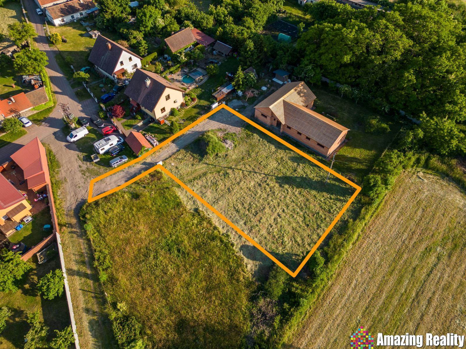 Prodej pozemku o výměře 1.060 m2, v obci Nová Ves I, okr. Kolín