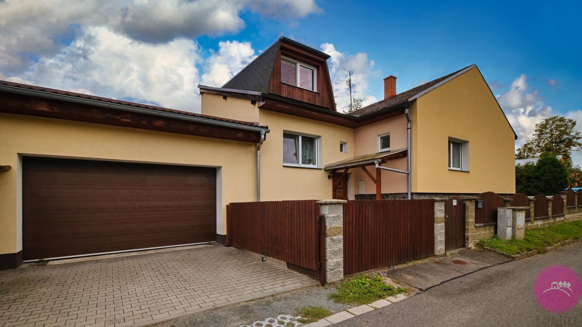 Prodej rodinného domu 4+1 se zahradou a garáží v Hlubočkách