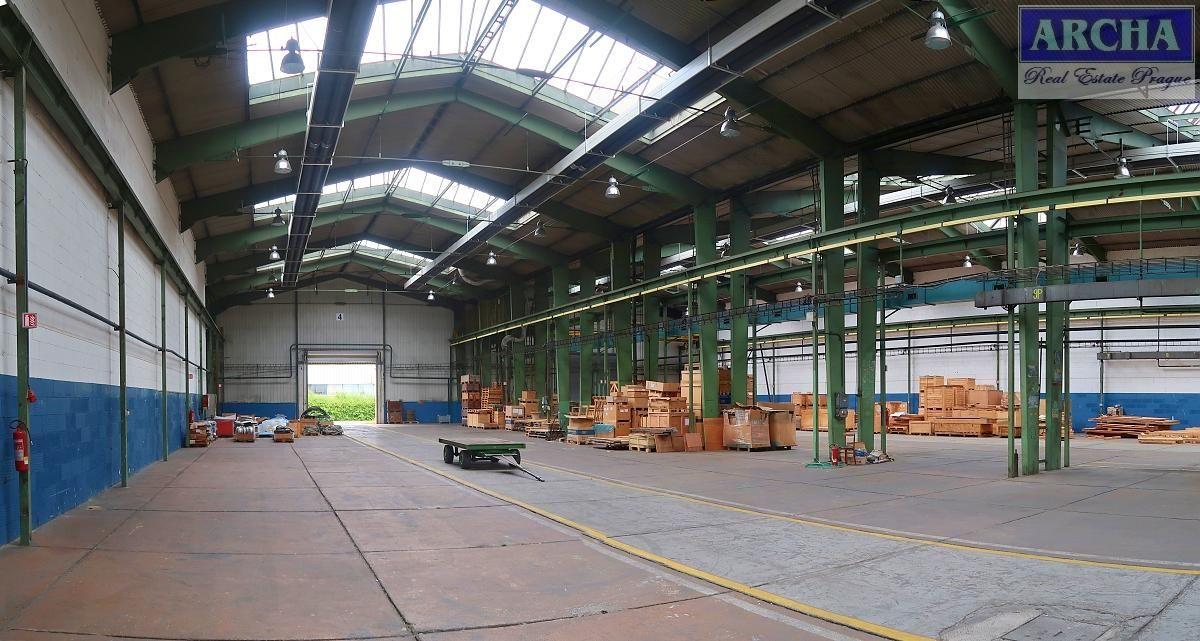 Nájem skladově výrobní haly od 2000 m2, Sedlčansko