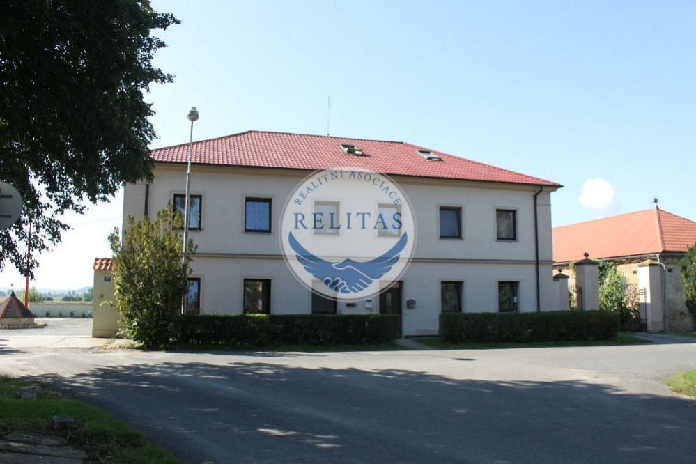 Prodej vícegeneračního domu 400 m, 4 byty, Lužec nad Vltavou