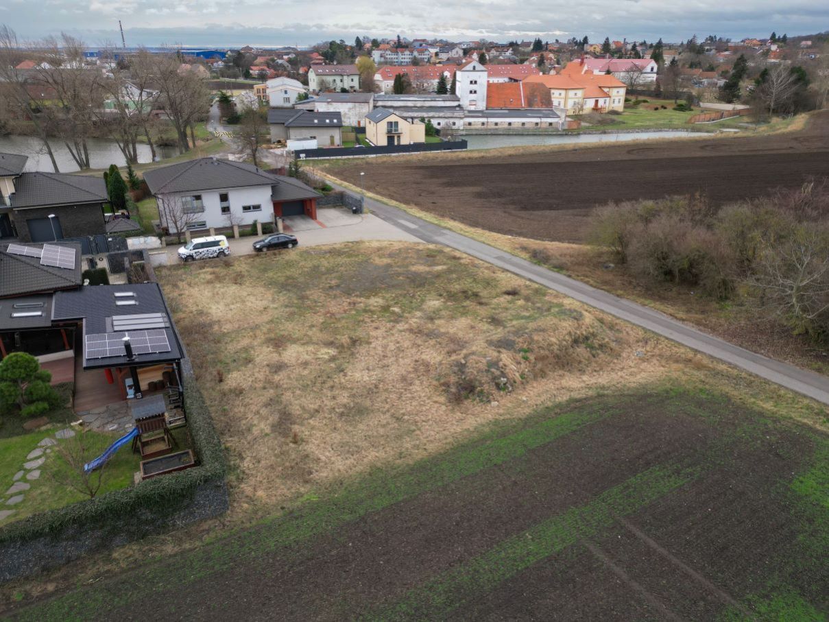 Prodej stavebního pozemku 995 m Bořanovice, okres Praha-východ, obrázek č. 1