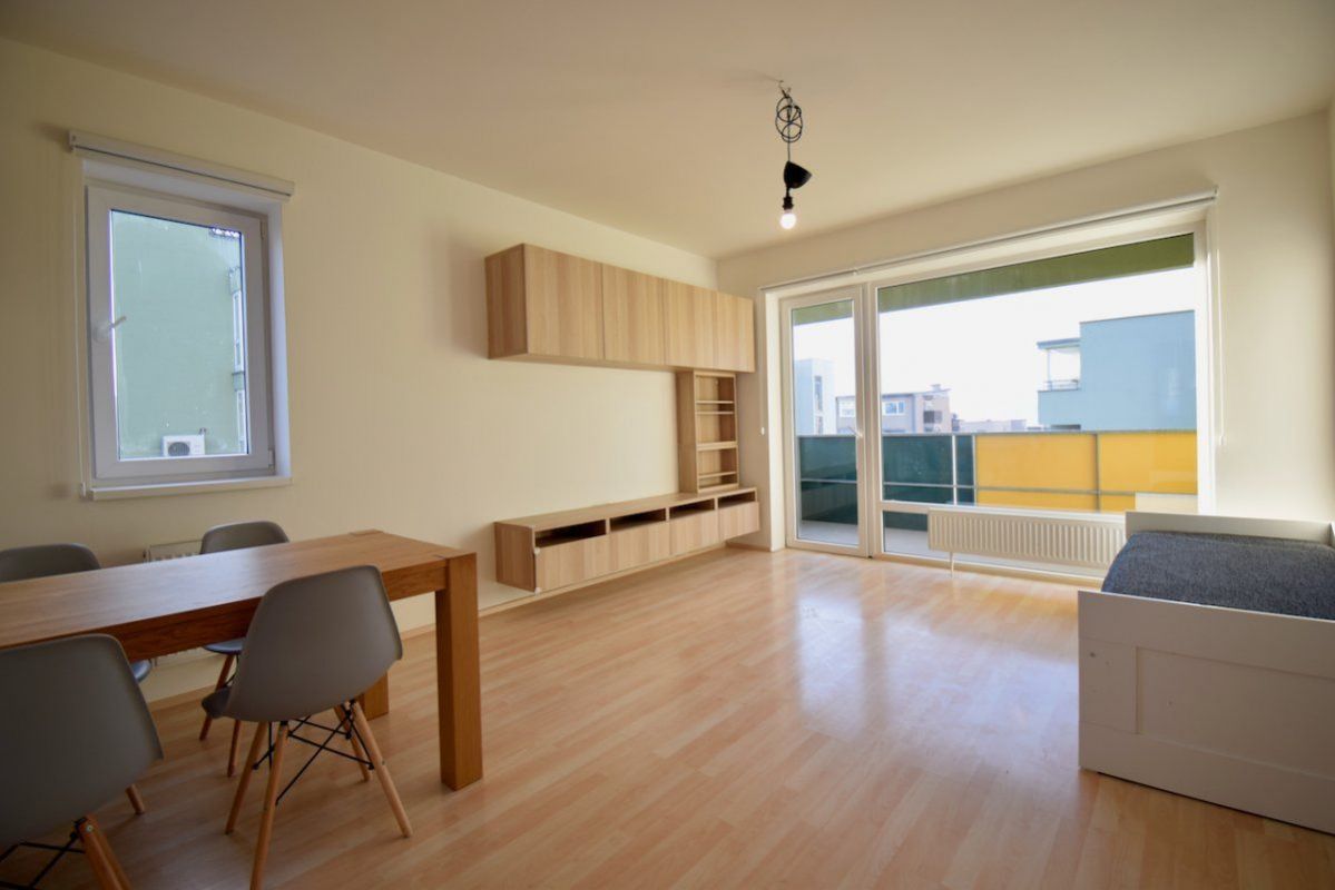 Pronájem bytu 2+1, Hvozdecká, Žebětín, 17500 Kč/měs, 60 m2, obrázek č. 1