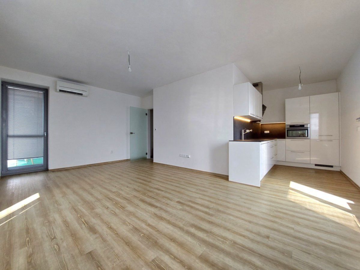 Pronájem bytu 3+kk, Na Špici, 16 500 Kč/měs, 84 m2, obrázek č. 2