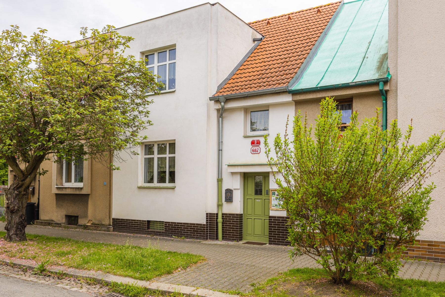 Prodej rodinného domu 103m2, pozemek 105m2 - Plzeň - Doubravka, obrázek č. 1