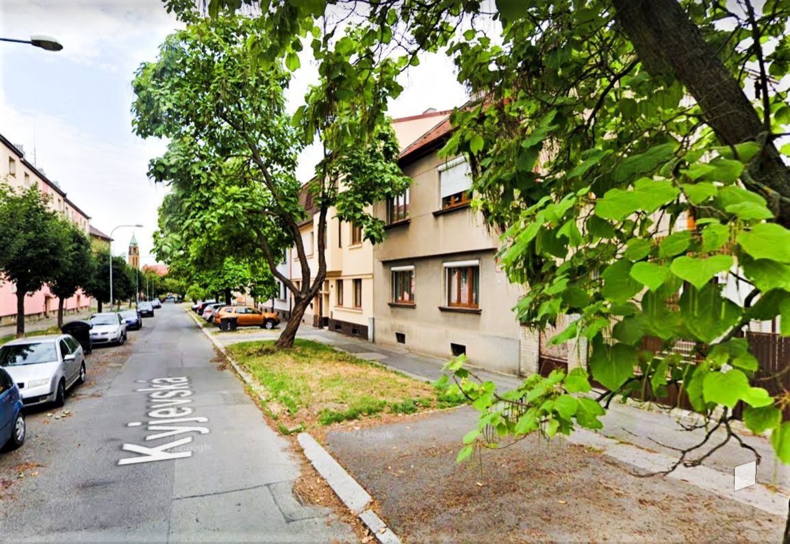 Pronájem rodinného domu 300m2 + zahrada 115m2 - Plzeň - Východní Předměstí, obrázek č. 1