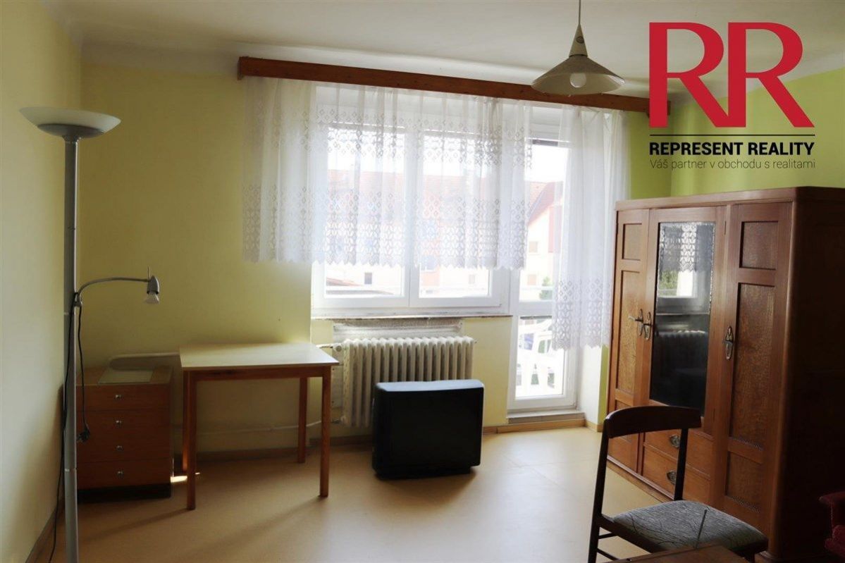 Pronájem pokoje 20 m2 s balkonem v Plzni, obrázek č. 1