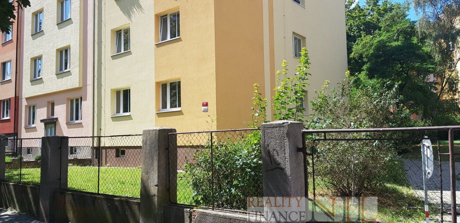 Nabízíme k pronájmu byt 0+1, o velikosti 25 m2 v Plzni na Borech, obrázek č. 1