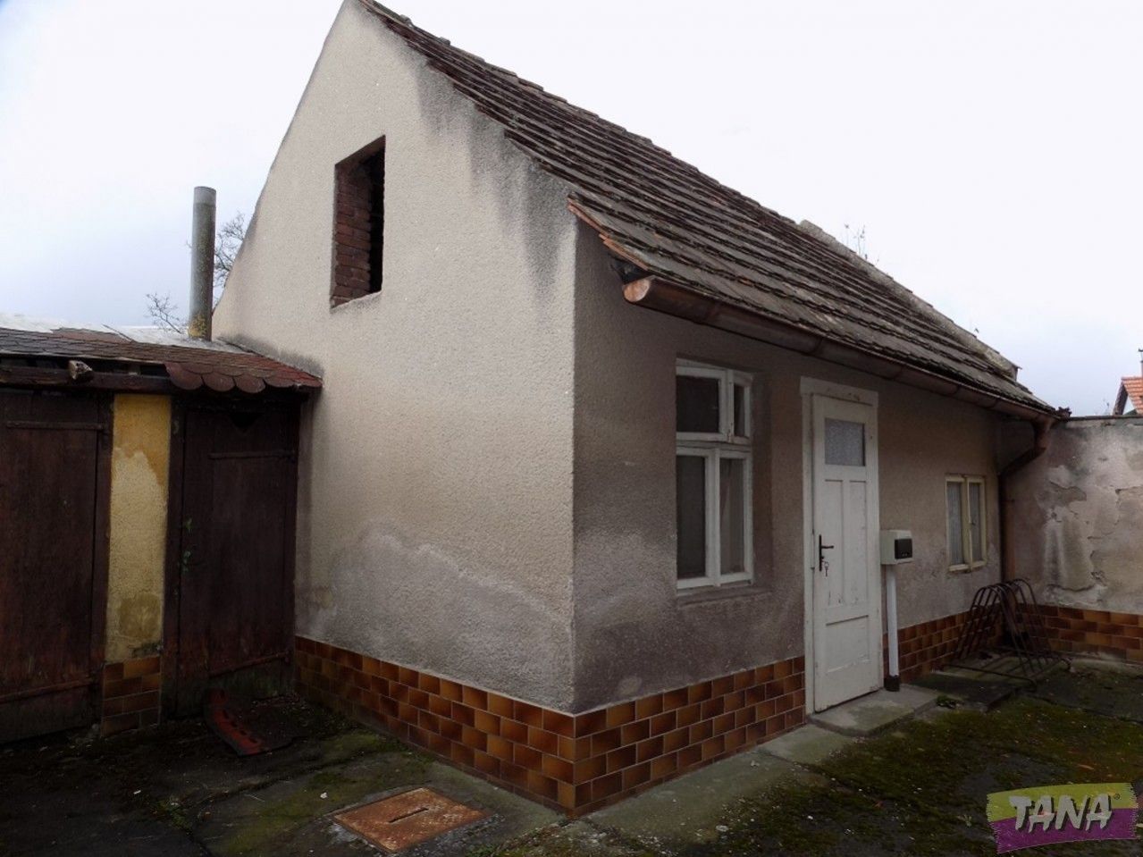 Prodej vesnického rodinného domu s bývalou řeznickou provozovnou v obci Milčice, okr. Nymburk, obrázek č. 2