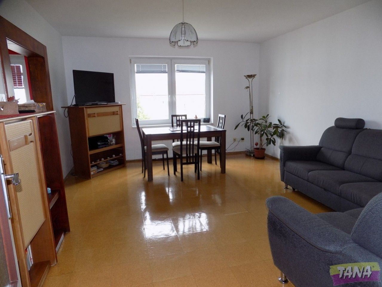 Prodej prostorné a velmi pěkné bytové jednotky 3+1 v osobním vlastnictví ve městě Nymburk., obrázek č. 2