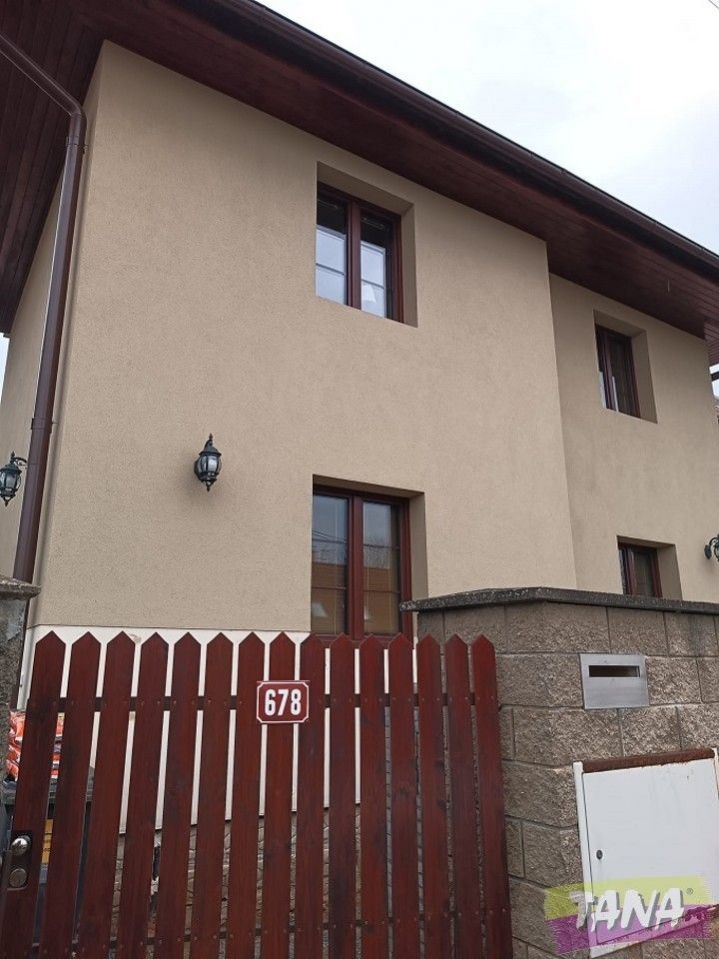 Prodej rodinného domu o dispozici 6+1 s prostornou garáží ve městě Úvaly, okr. Praha - Východ, obrázek č. 2