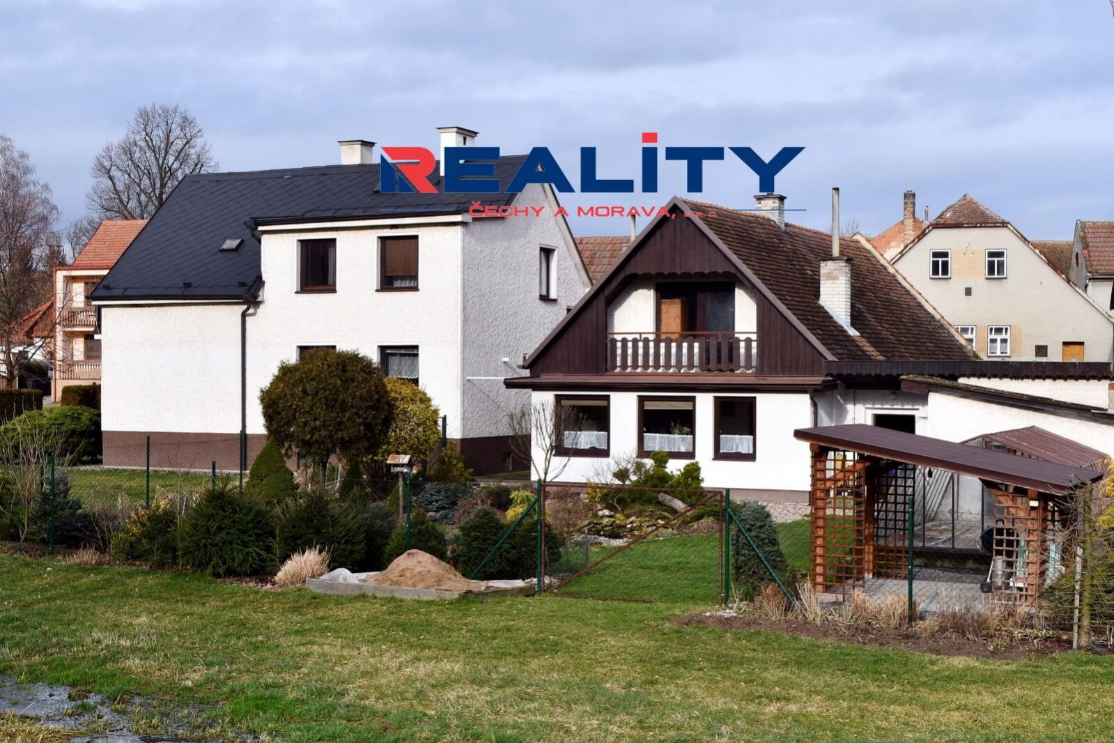 Prodej jedinečného rodinného domu s vejminkem a rozlehlou zahradou hned vedle Morašic u Litomyšle, obrázek č. 1