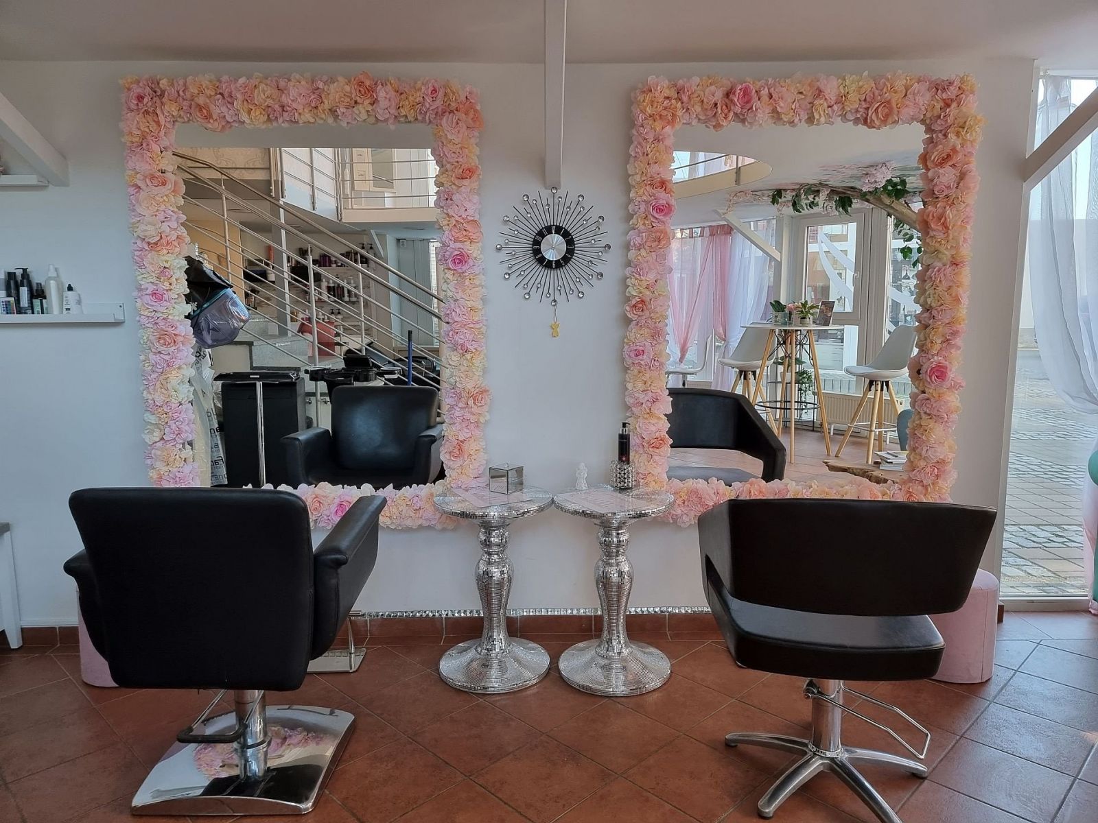 Zavedený salon krásy Angel Time o velikosti 204 m2 v Plzni Kaplířově ulici, obrázek č. 2