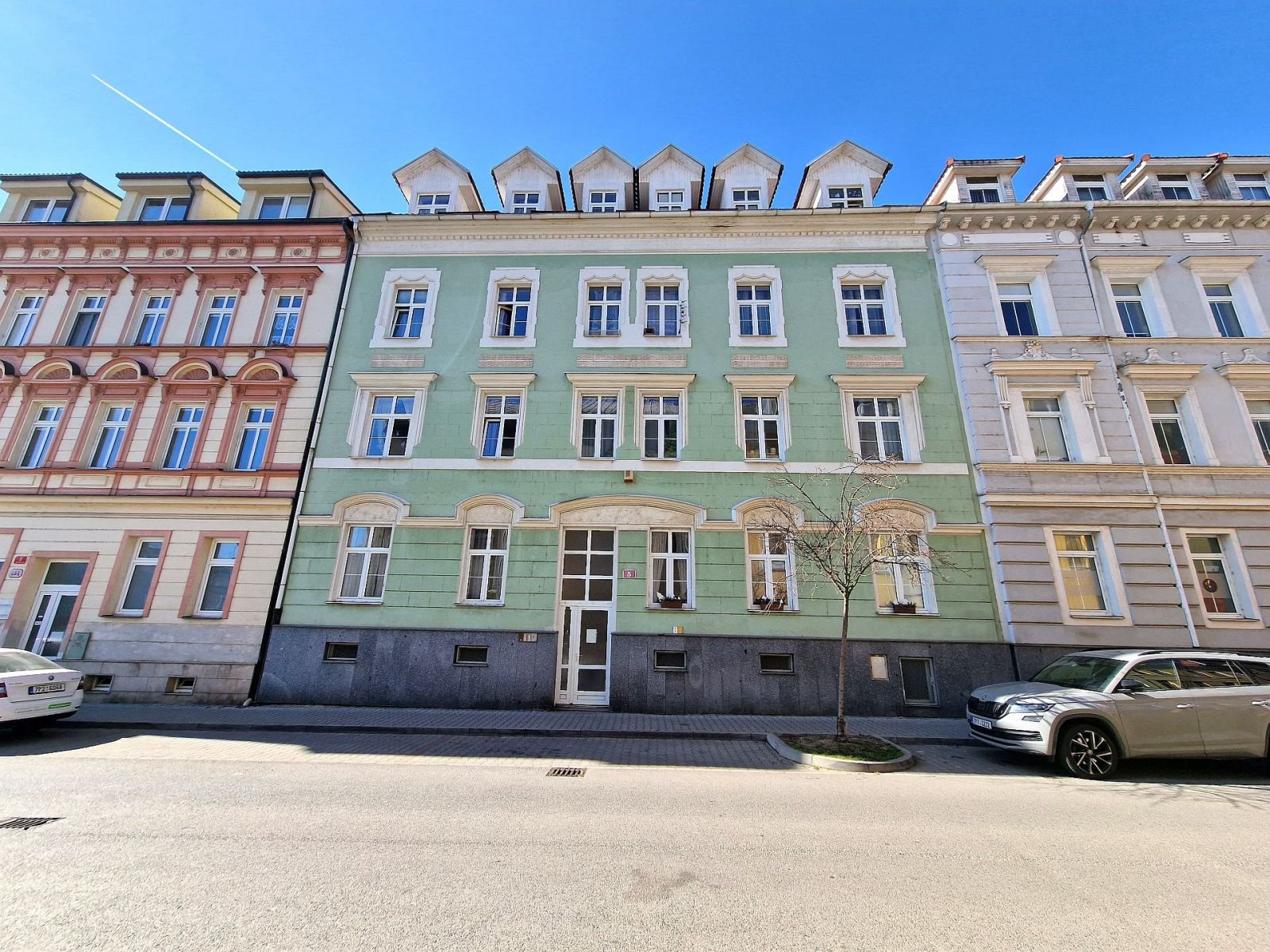 Útulný, zděný byt 1+1 o velikosti 36 m2 v širším centru města Plzně, obrázek č. 2