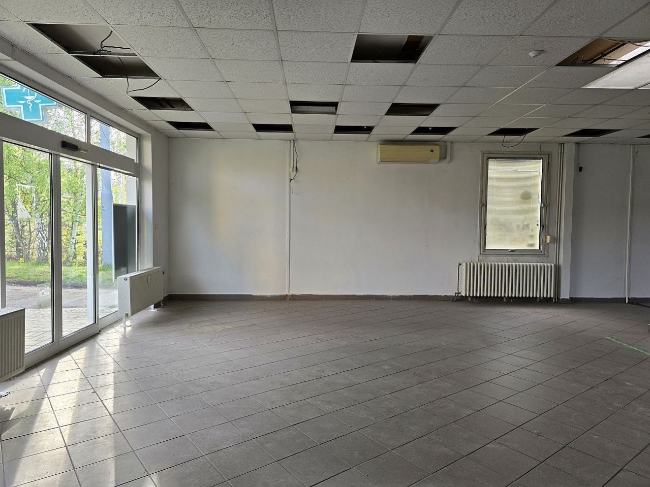Nebytové prostory o celkové výměře 179,3 m2 vhodné jako lékárna nebo obchodní prostor v Plzni, obrázek č. 2