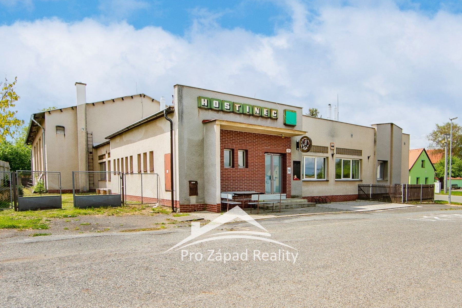 Prodej budov a pozemků na návsi Ves Touškov, 5 707  m2, obrázek č.25