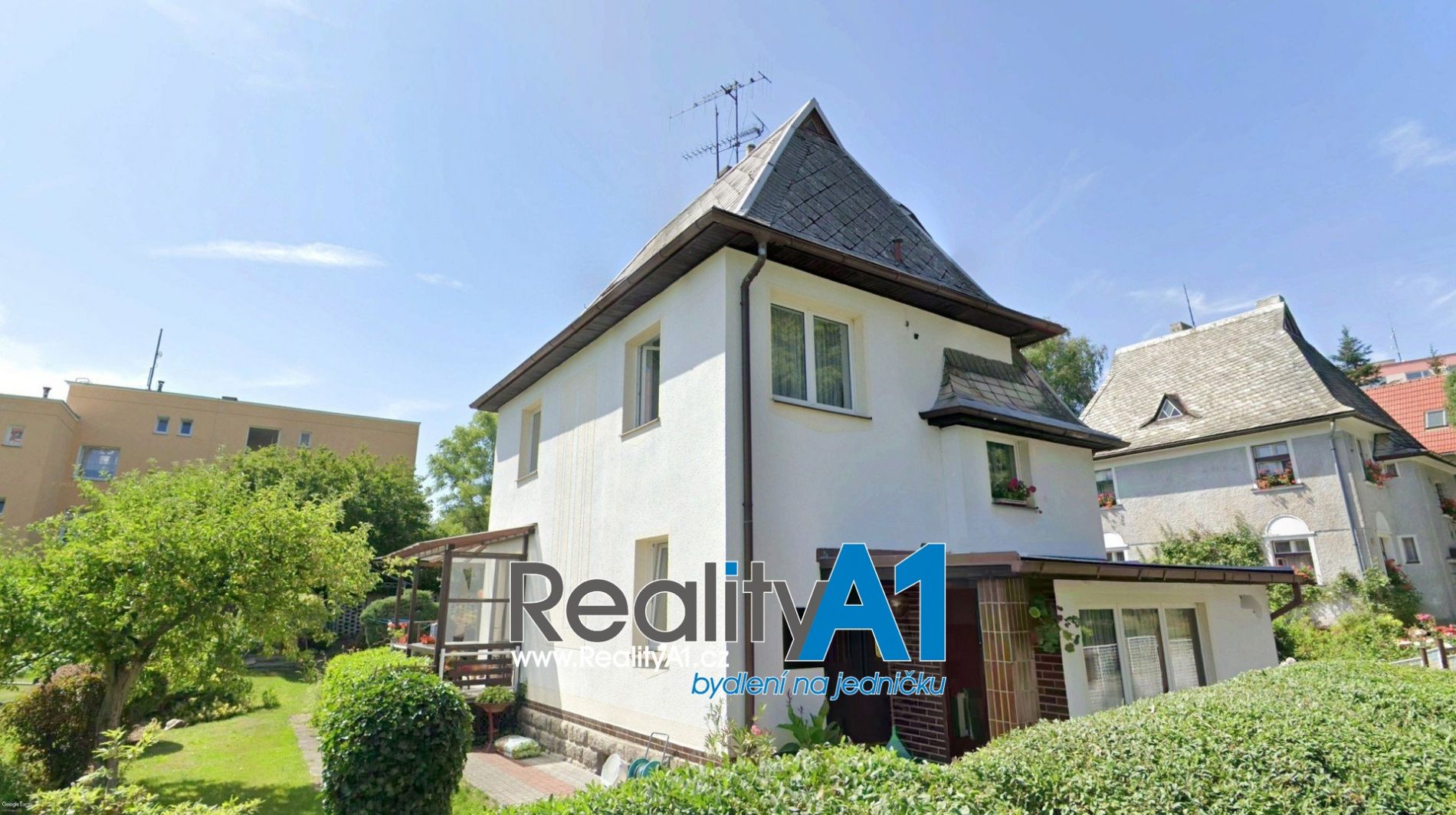 REZERVACE Prodej rodinného domu 140 m2 s garáží a dílnou, pozemek 515 m2 - Liberec - Ruprechtice