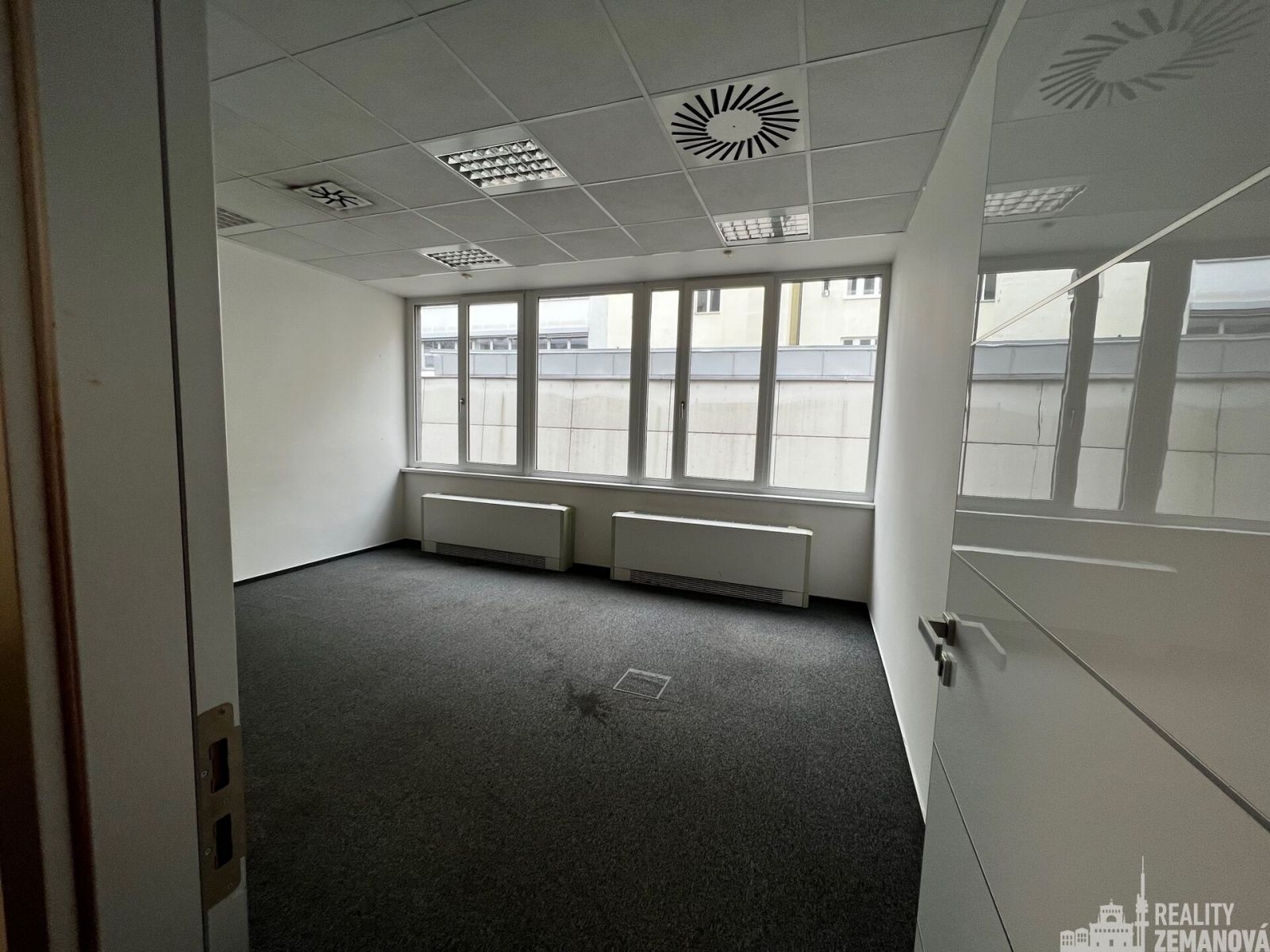 Kancelářský celek 57 m2 na Andělu, P-5, obrázek č. 3