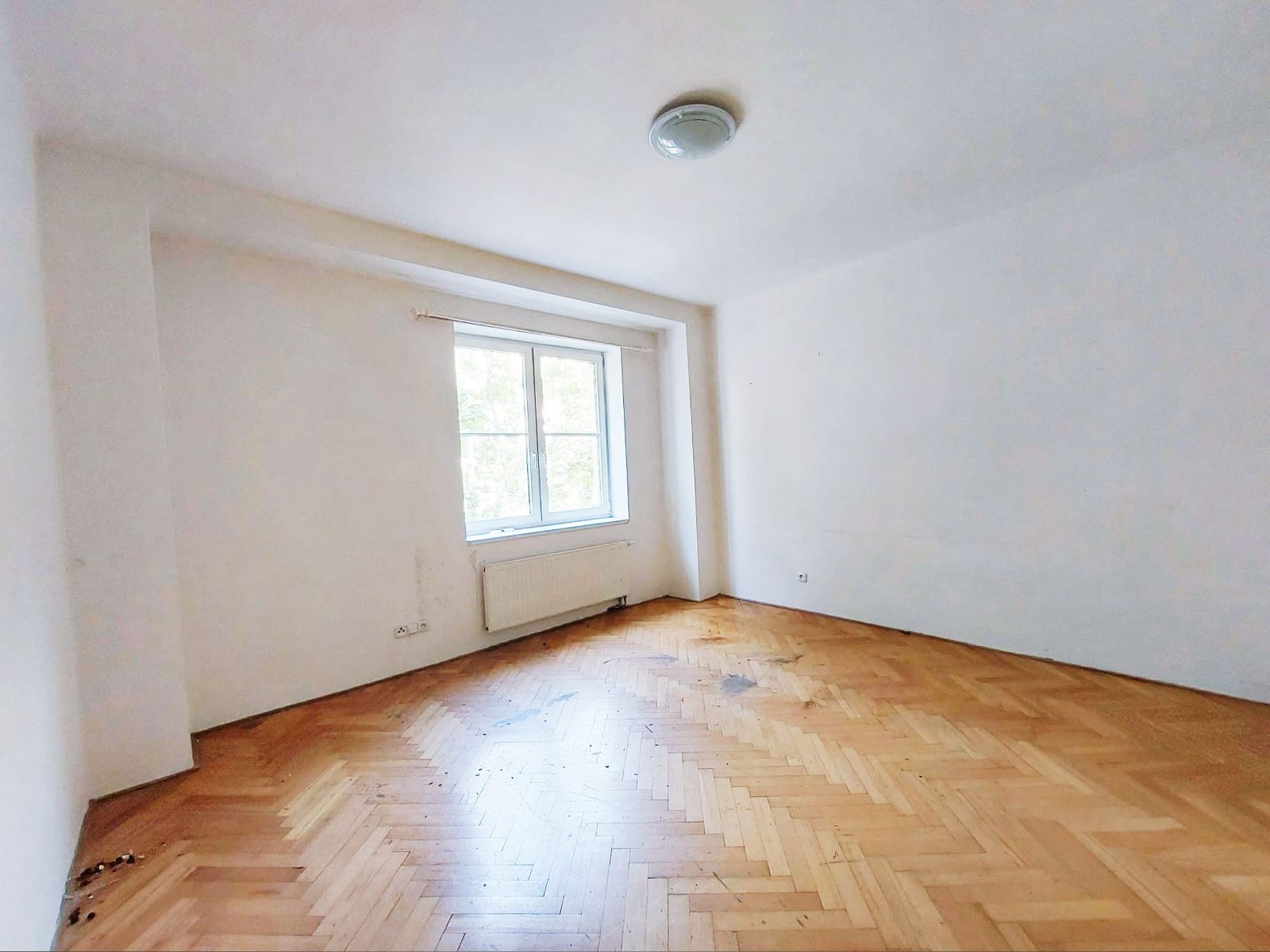 Pronájem bytu 2+1, 46m2, Praha 3 - Žižkov, ul. Strážní., obrázek č. 1