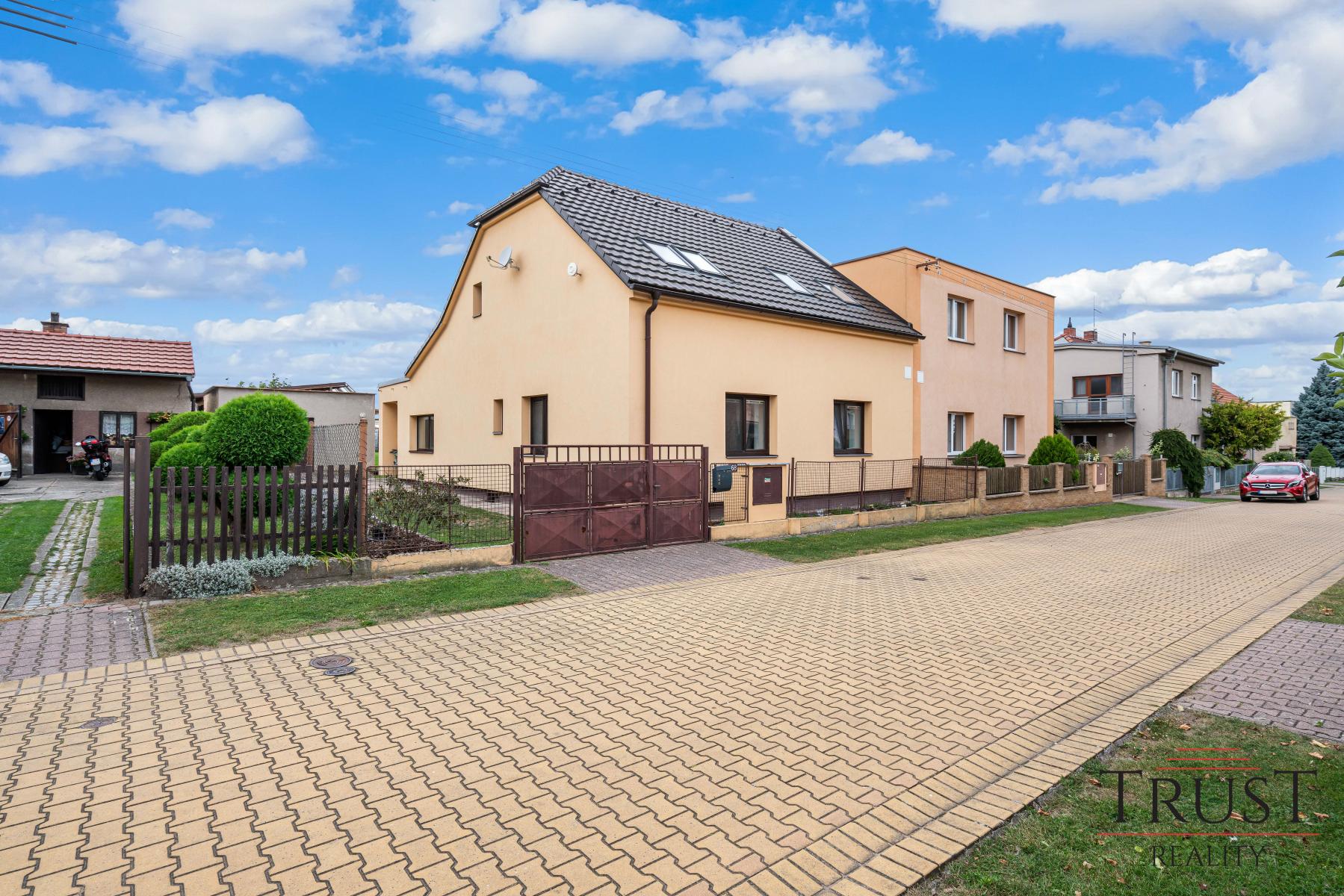 Prodej, Rodinný dům 6+1, 144 m2, pozemek 769 m2, Moravany