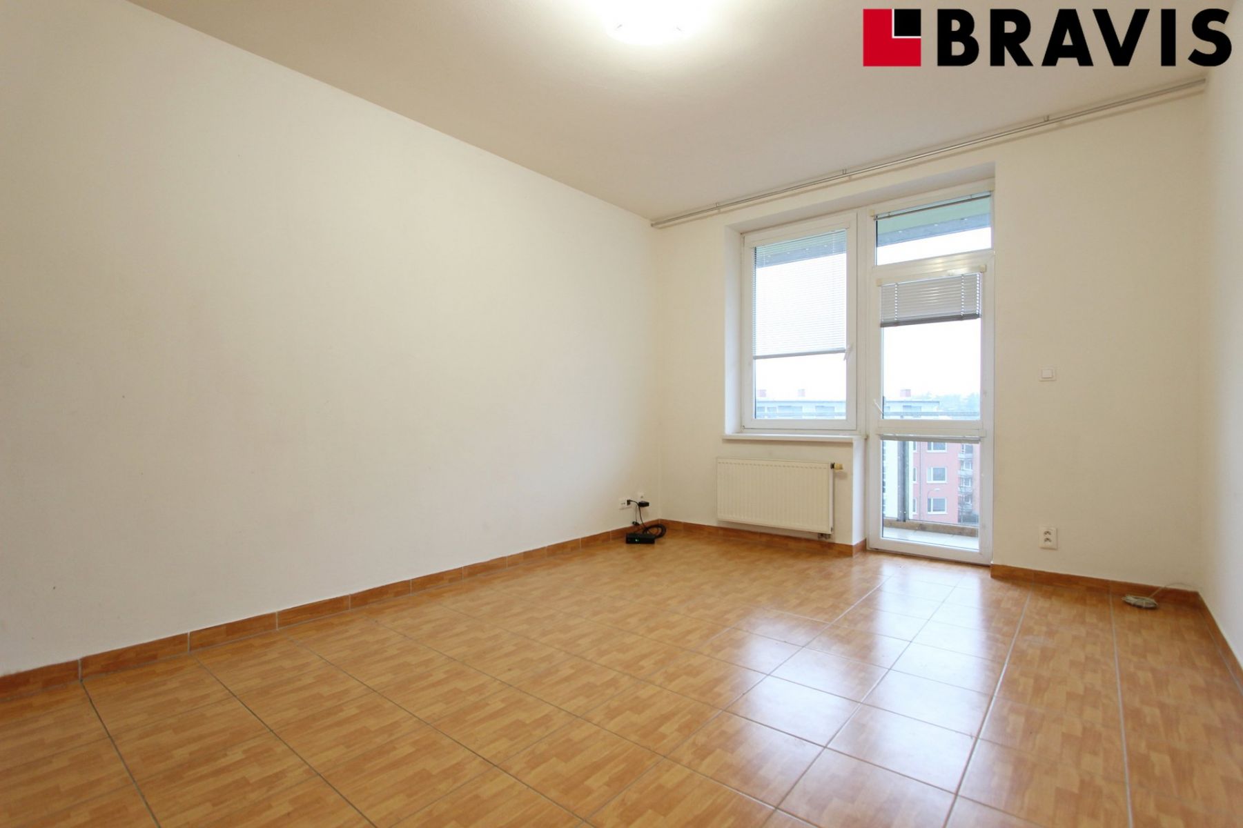 Pronájem bytu 2+kk, Brno - Medlánky, ulice Hrázka, balkon, garážové stání v ceně, sklep, klidná loka, obrázek č. 2