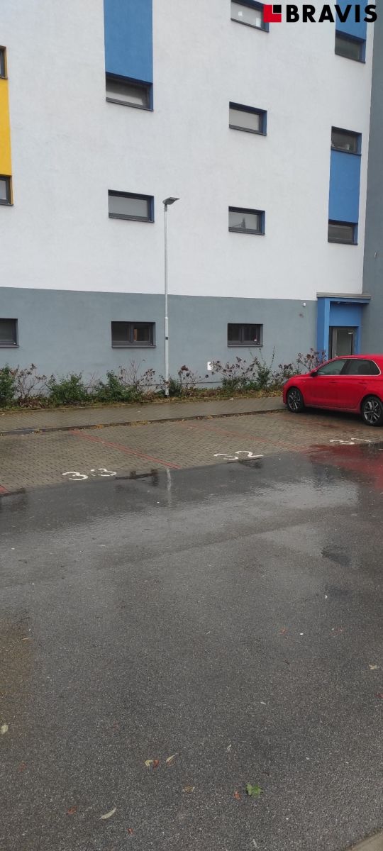 Pronájem parkovacích stání, Brno - Černovice, ul. Turgeněvova, obrázek č. 2