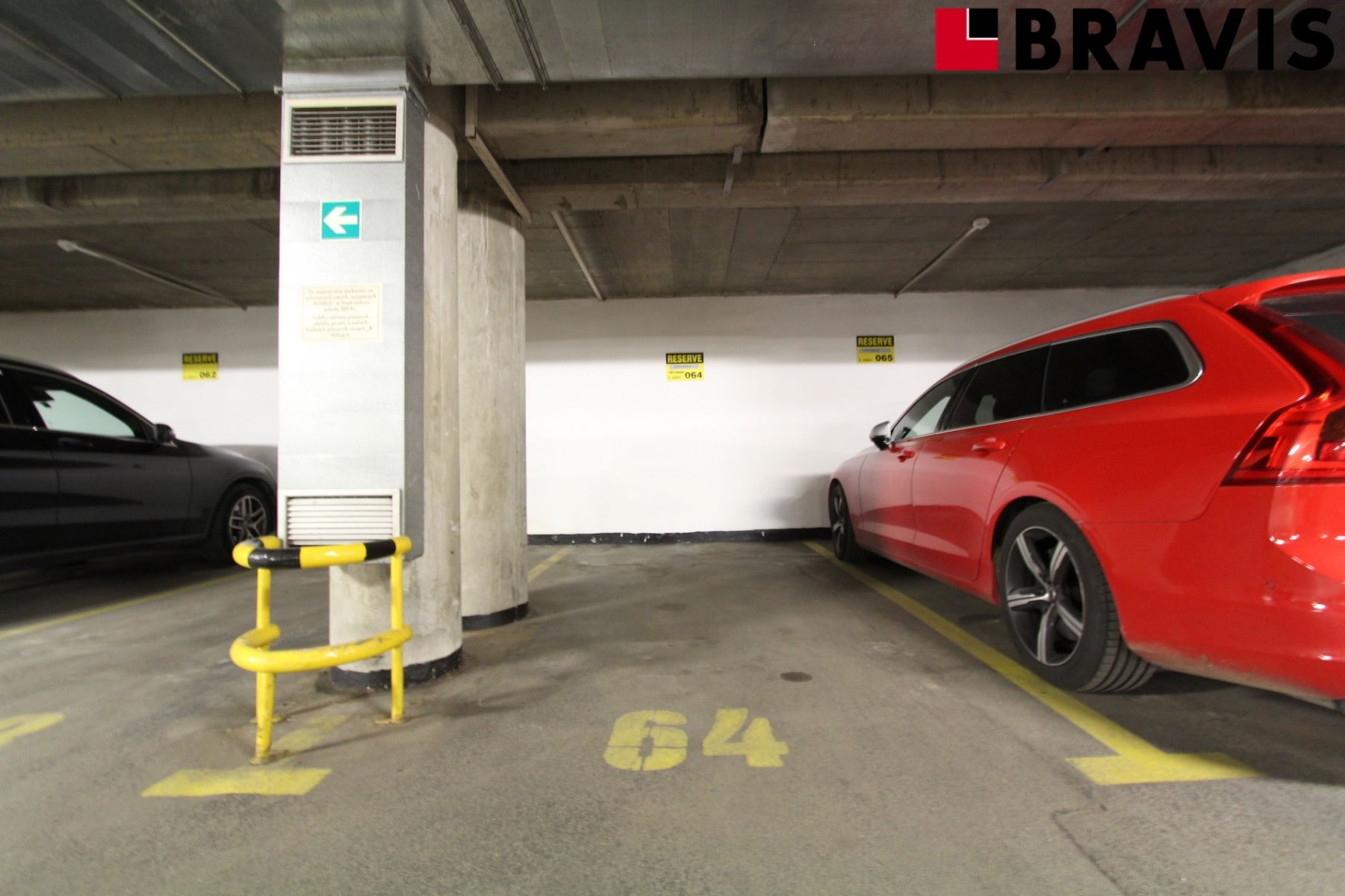 Pronájem garážového stání vhodného pro velké osobní automobily a SUV, Brno - střed, OC IBC, ul. Přík, obrázek č.3