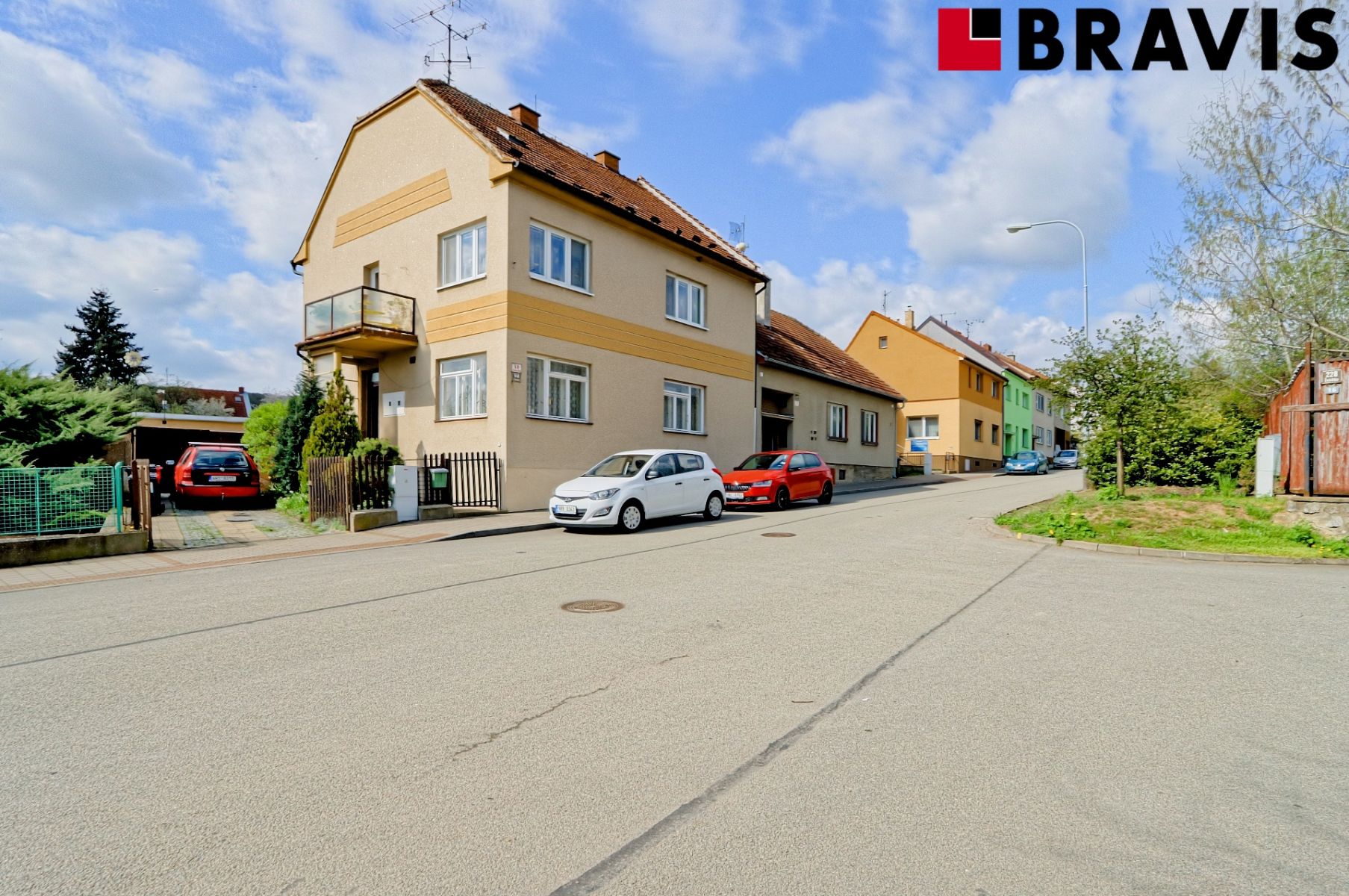 Prodej dvougeneračního domu 1x 3+1 + 1x 2+1, Brno - Žebětín, garáž, zahrada, parkování na pozemku, b, obrázek č. 2