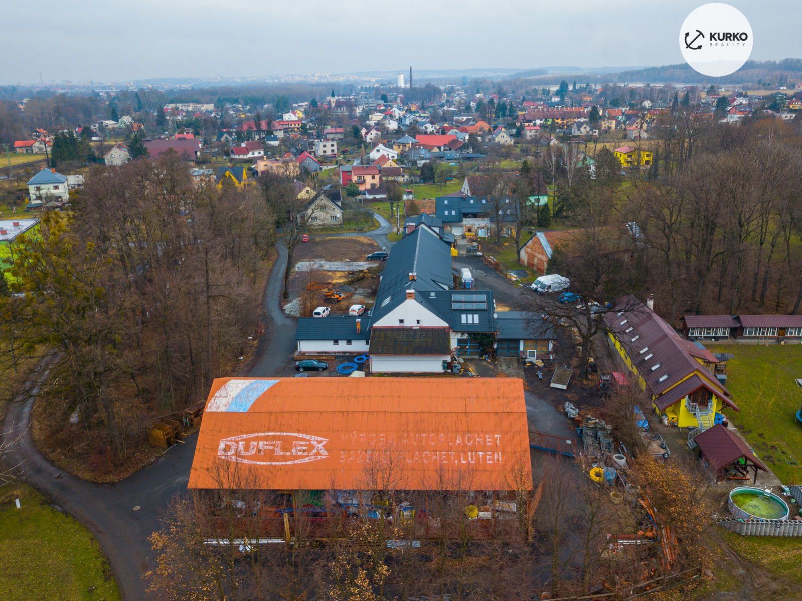 Výrobní a skladovací areál o celkové výměře 5.564 m2 v obci Baška, obrázek č. 2