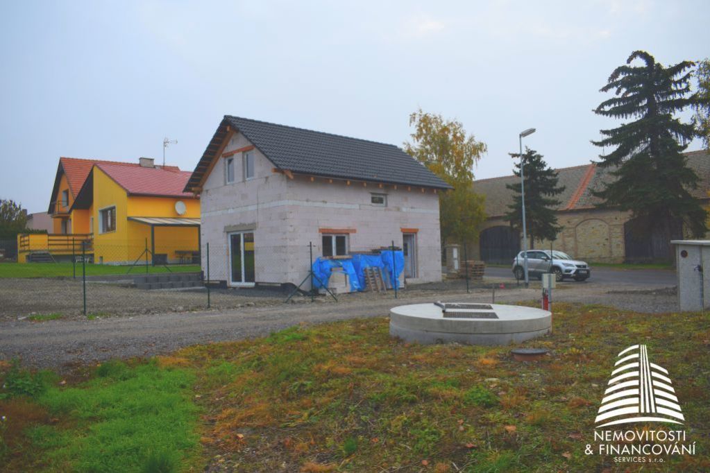 Novostavba rodinného domu 4+kk, Černiv, 349 m2