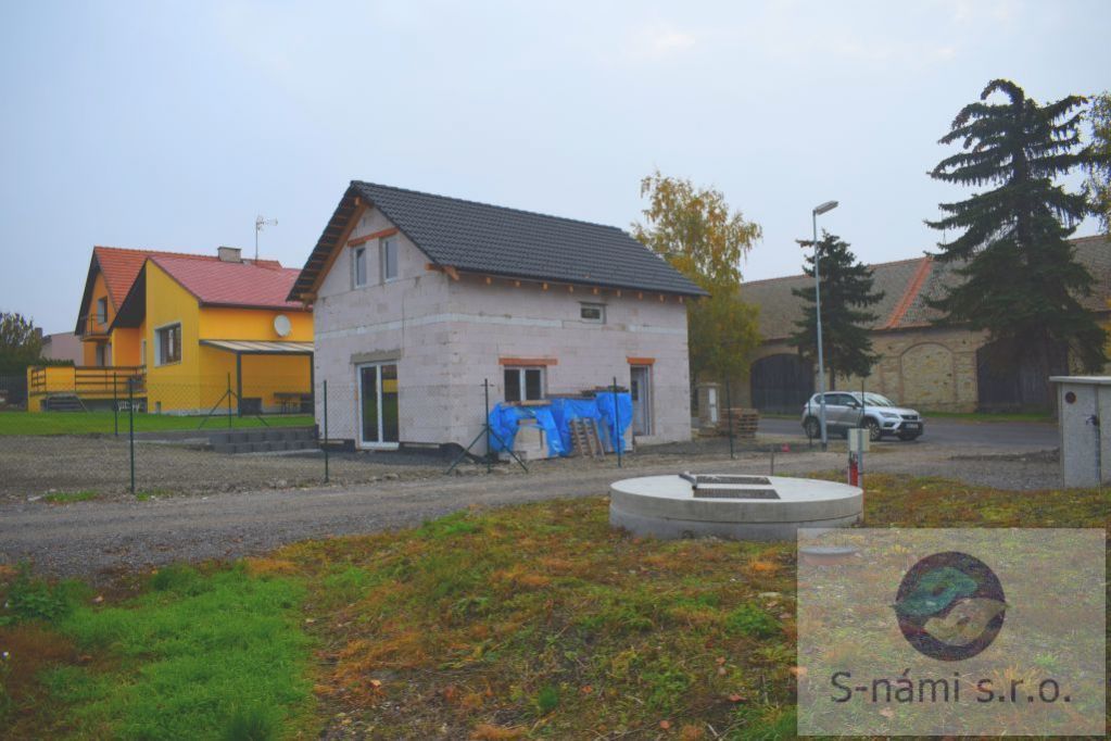 Novostavba rodinného domu 4+kk, Černiv, 349 m2, obrázek č. 1