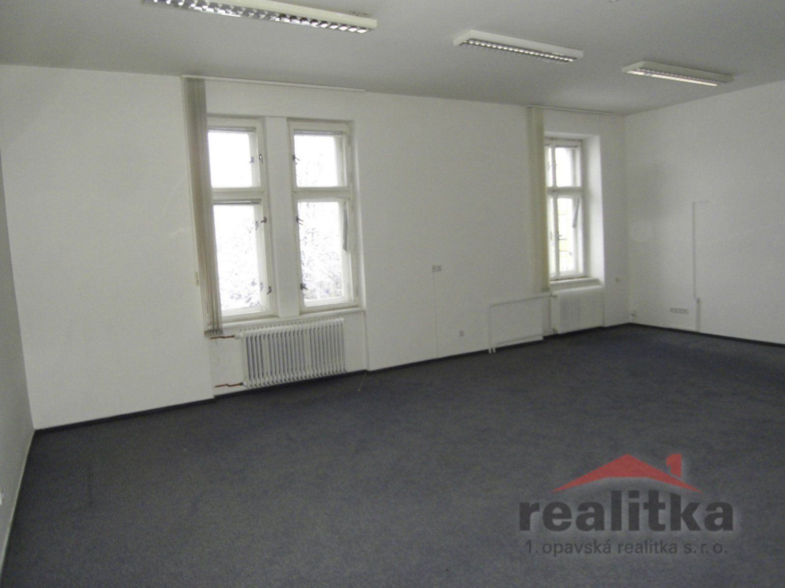 Pronájem nebytových prostor  kanceláře 220 m2, ul. Husova, Opava, obrázek č. 2