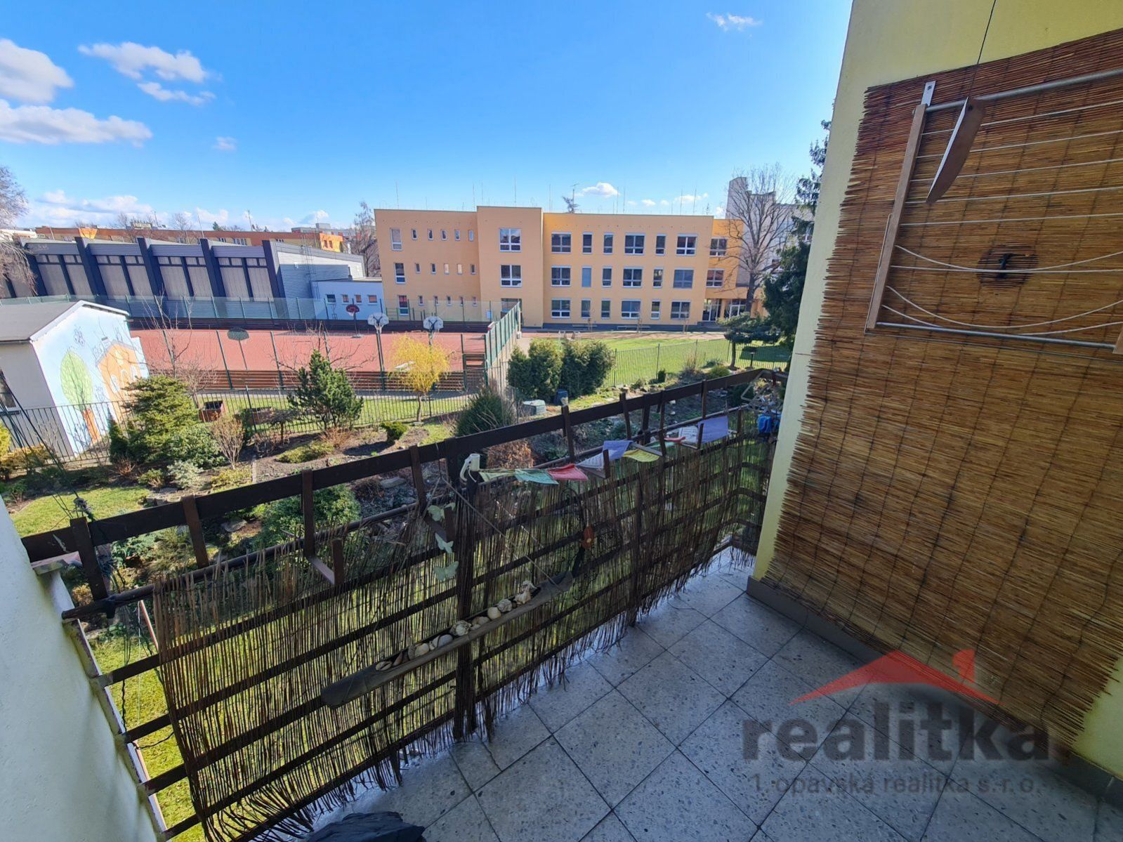 Pronájem bytu 2,5 + 1 s balkonem a zahrádkou na Bezručově náměstí v Opavě, obrázek č. 1