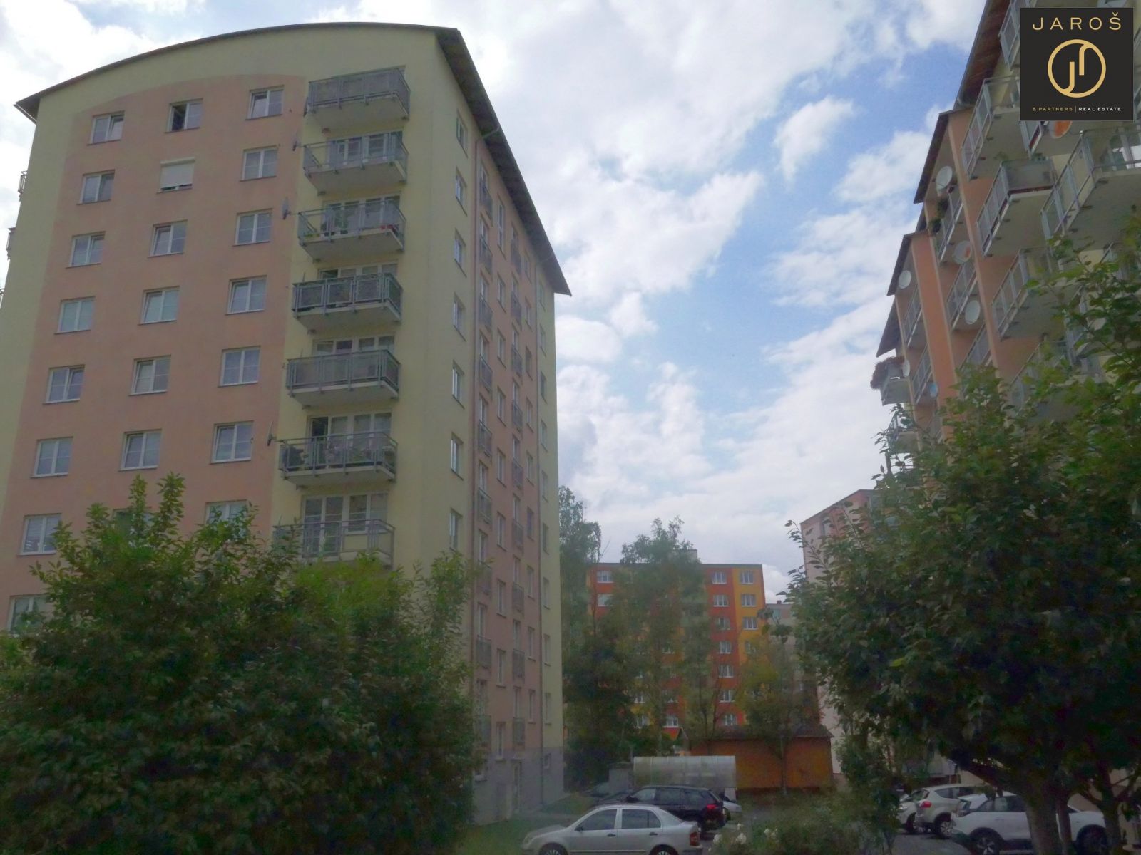 Prodej bytu 3+KK s garážovým stáním Karlovy Vary, Waldertova ulice, obrázek č. 2