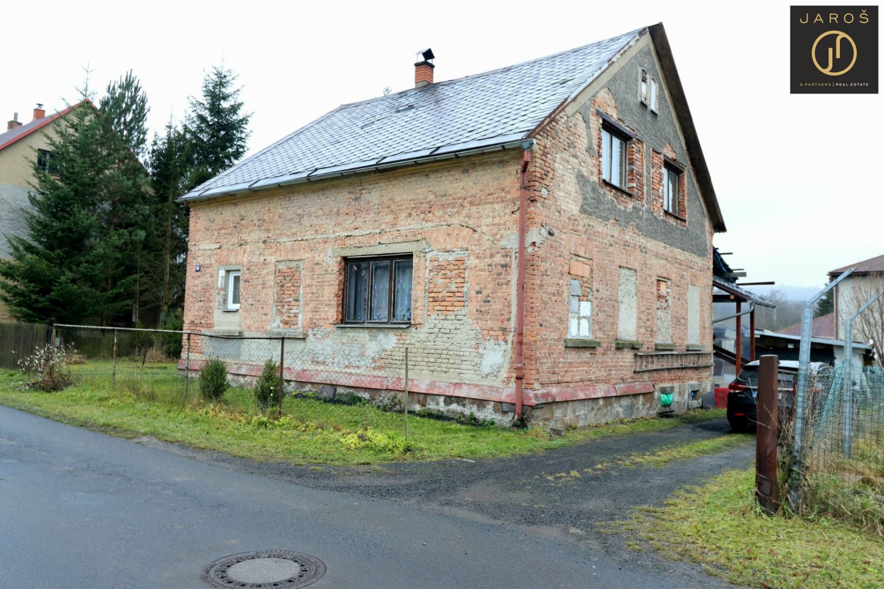 Prodej rodinného domu 3+1 v obci Mikulášovice, obrázek č. 1