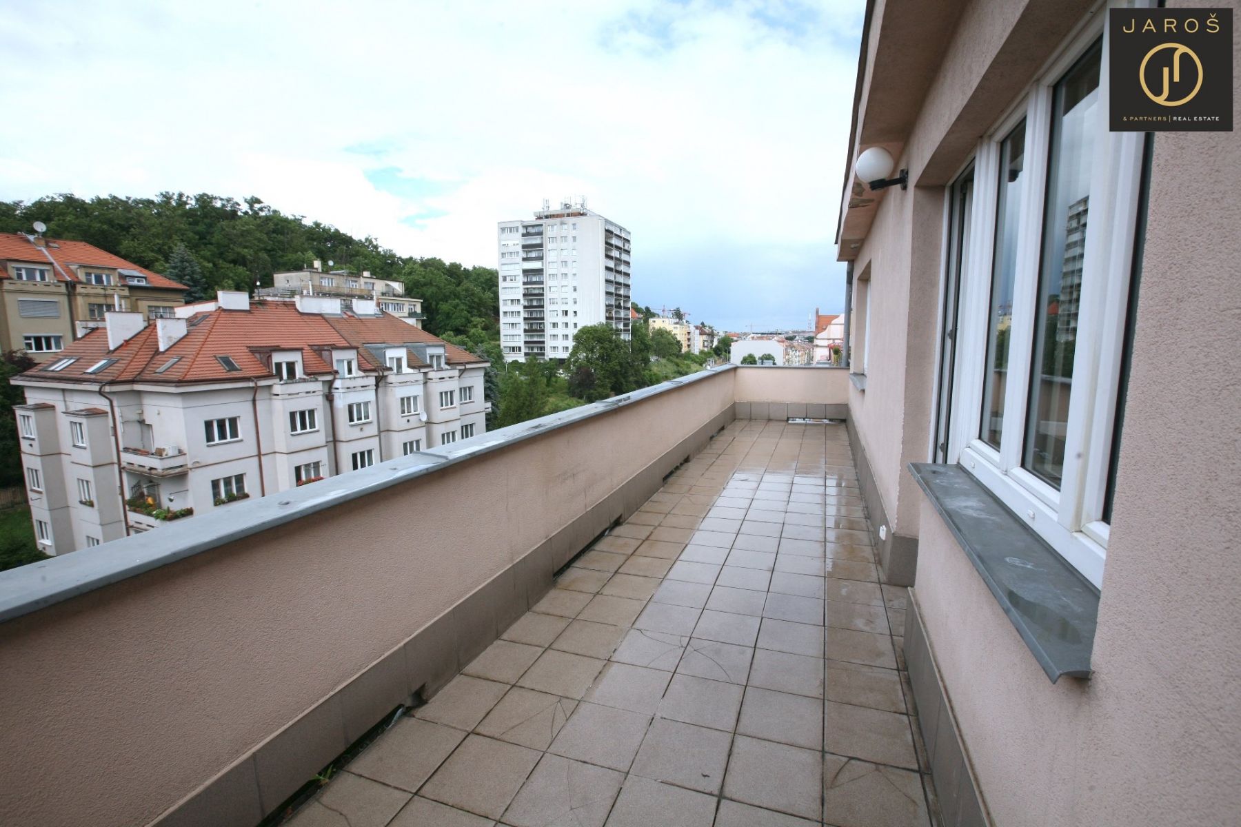 Pronájem bytu 2+1, 61m2 + 18m2 terasa, Praha 5 - Klamovka, obrázek č. 3