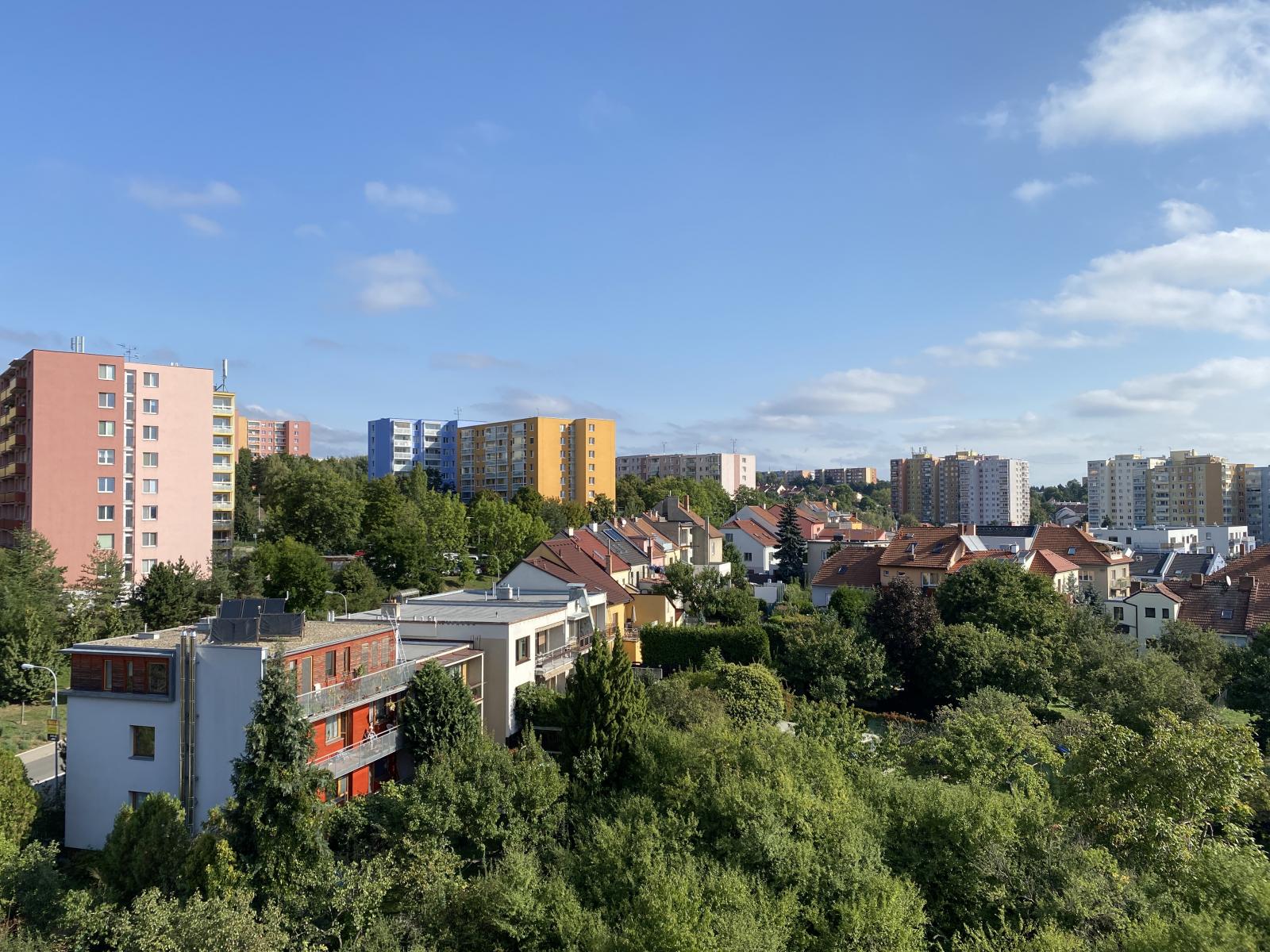 Nabízíme k prodeji byt v OV 3+1 na ulici Souhrady, Brno-Bohunice, obrázek č. 1