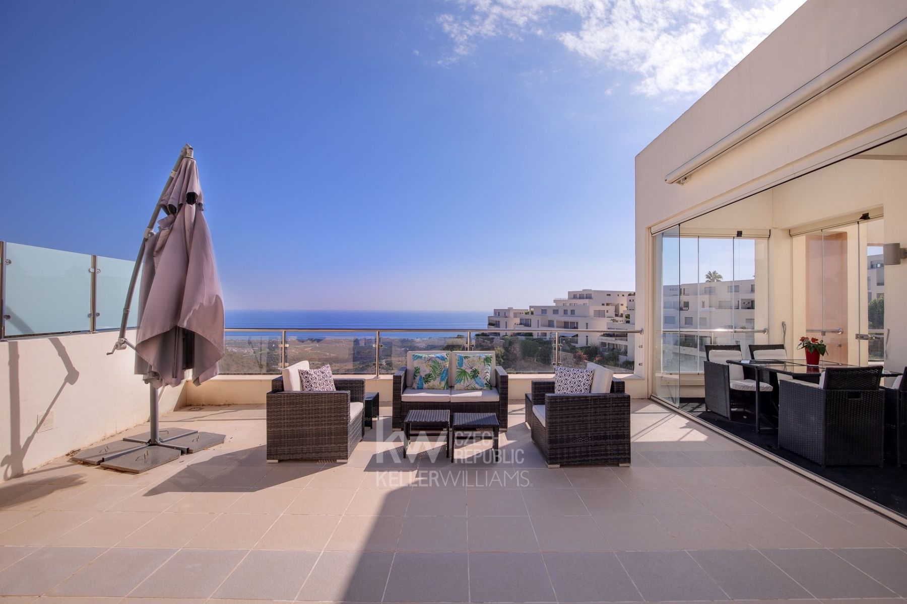 Prodej penthouse  4+kk, 138 m2 s terasou 181 m2 - Marbella, obrázek č. 3