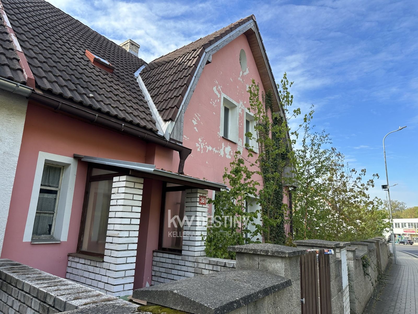 Prodej rodinného domu v Oseku, 150 m2, obrázek č. 1