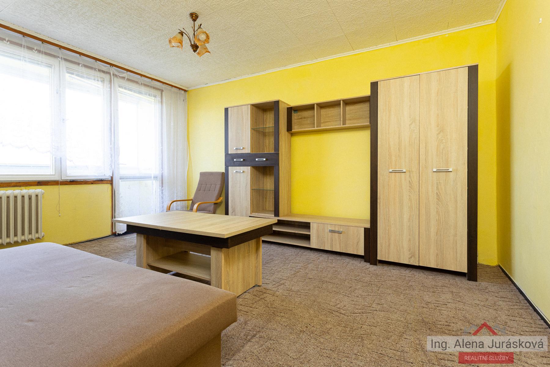Prostorný byt 1+1, 29,5  m2, lodžie 6 m2, s krásným výhledem do zeleně, Brandýs nad Labem, Kaštanová