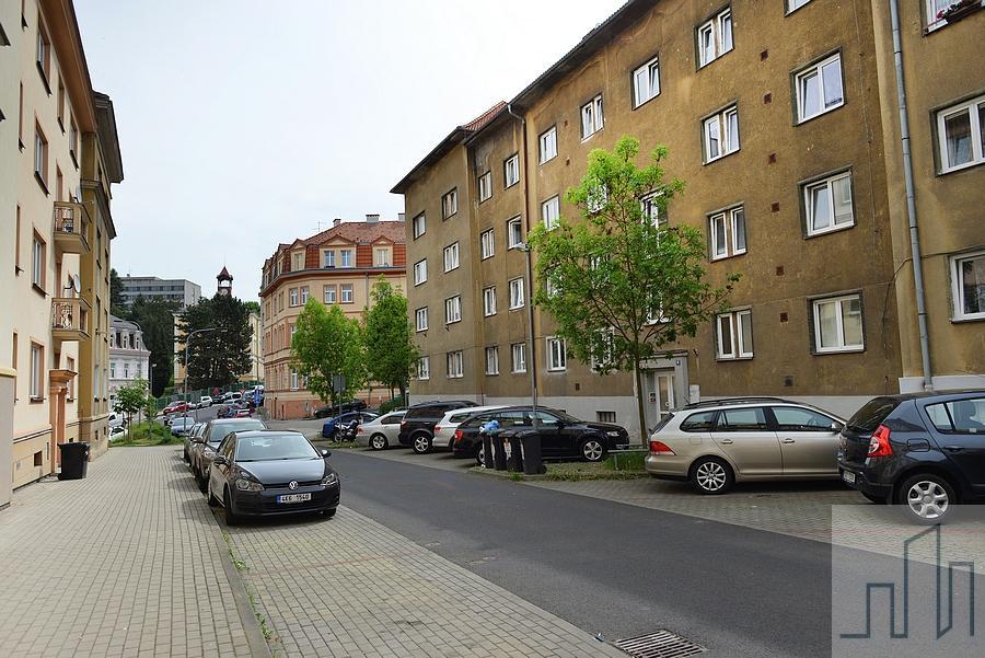Prodej útulného bytu 2+1 v Karlových Varech - Drahovicích
