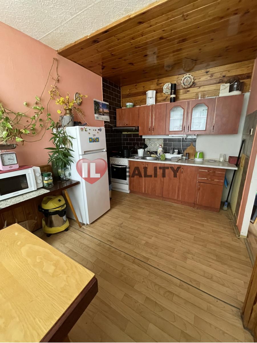 Prodej bytu 2+1, 62 m2, Taussigova, Praha Kobylisy, ,lodžie, výhled na centrum Prahy, obrázek č. 3