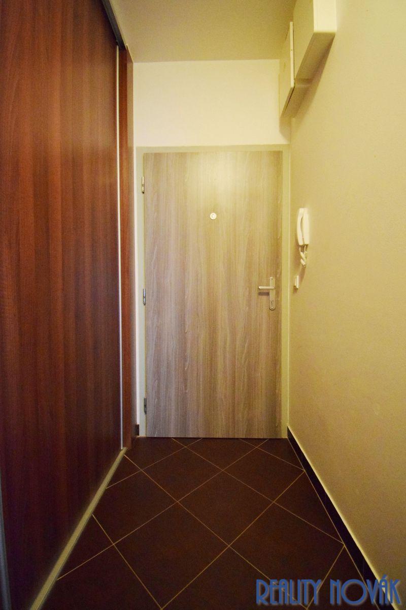 Prodej bytu 2+kk, Davidovičova ul., Praha - Kyje, obrázek č.14
