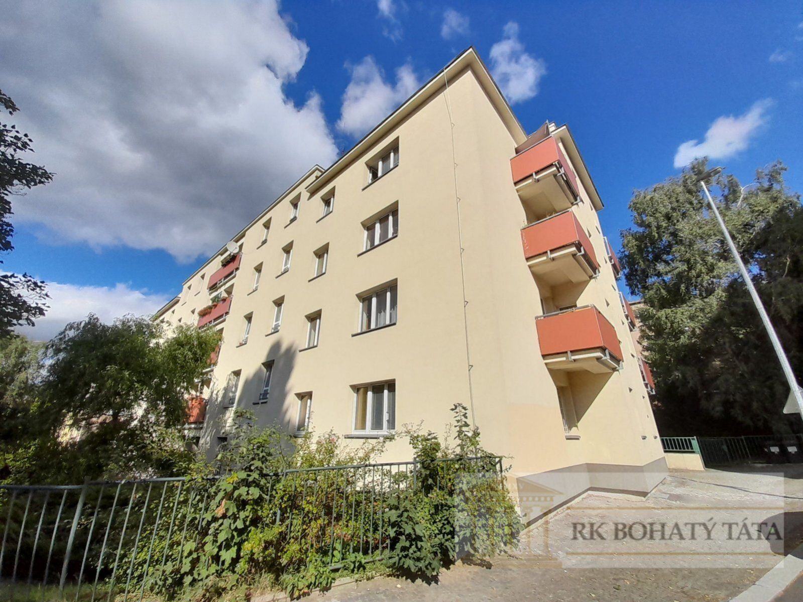 Rekonstruovaný byt 2 + 1/L, cihla, 54 m2, Praha 6 - Břevnov, ul. Junácká., obrázek č. 2