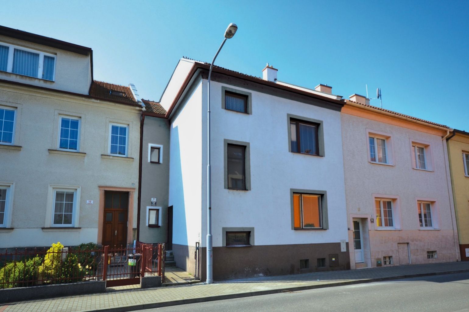 Brno Černovice, nájemní dům se třemi byty a se zahradou, obrázek č. 1