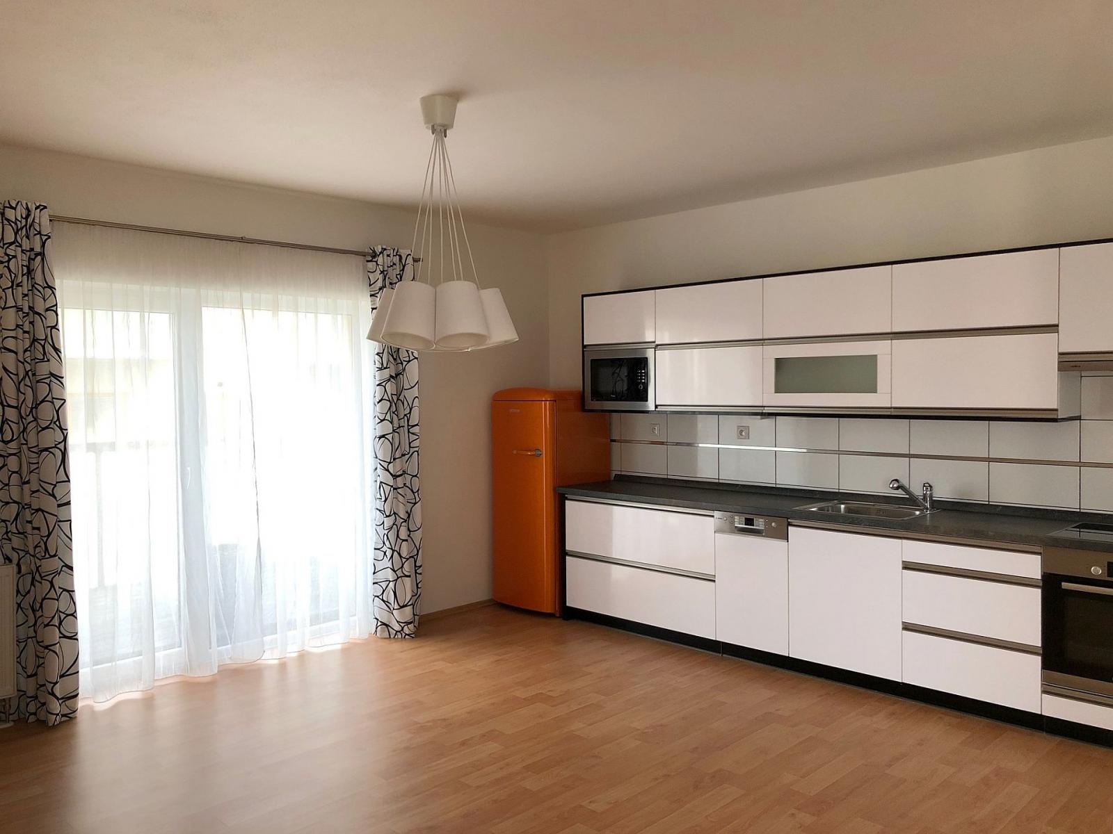 Prodej novostavby bytu 2+kk s balkonem a garážovým stáním v Plzni - Bolevci, obrázek č. 2