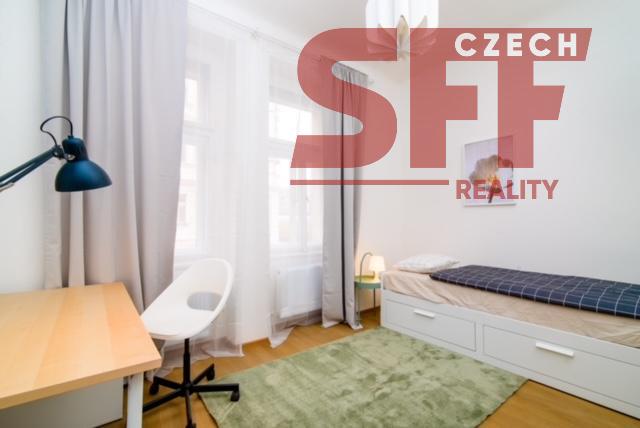 Cenově zvýhodněná letní nabídka pronájmu zařízených pokojů ve sdílených bytech, Praha 2 - Nové město