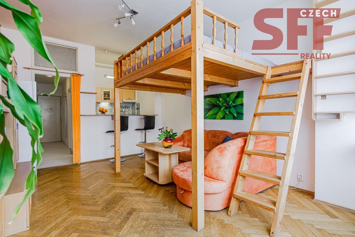Nabízíme  k prodeji pěkný útulný byt 1+kk  o 33 m2 na Praze 5 v blízkosti metra Anděl 