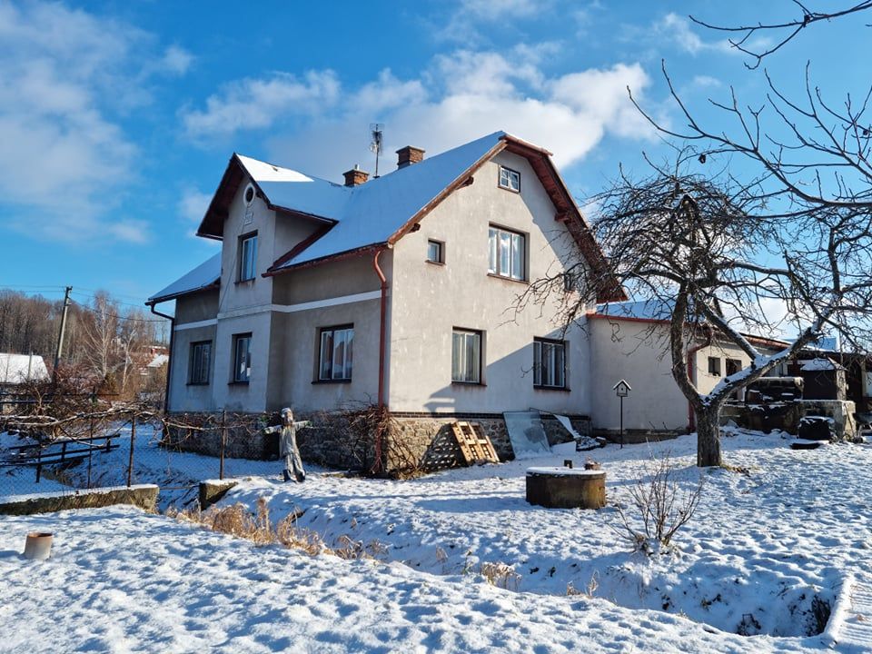 Prodej rodinného domu s krásnou zahradou, garáží a pergolou v obci Široký Brod, Mikulovice, obrázek č. 1